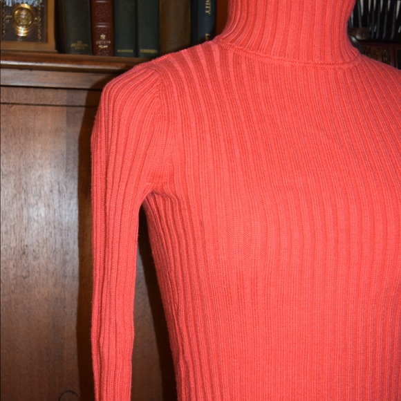 Sweater - Picture 3 of 4